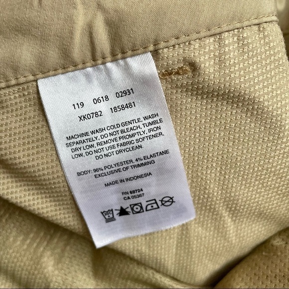 Columbia Omni-Shield Capri Shorts Tan 8 - Picture 12 of 12